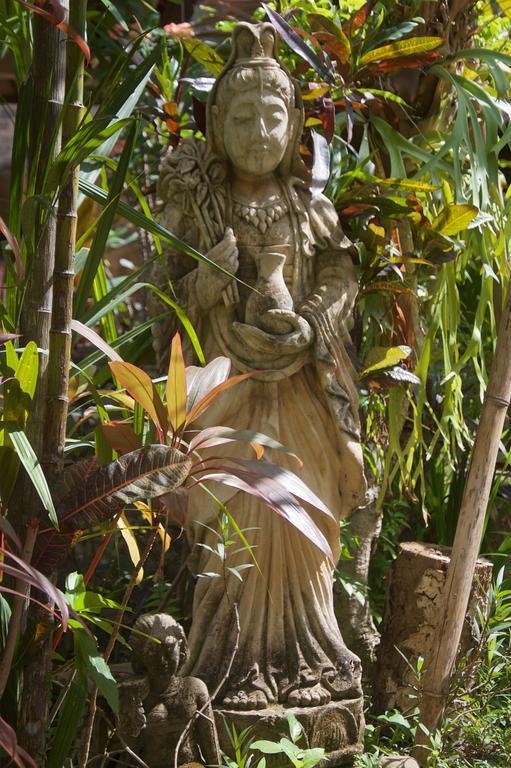 Hotel Taman Rahasia Tropical Sanctuary And 3*