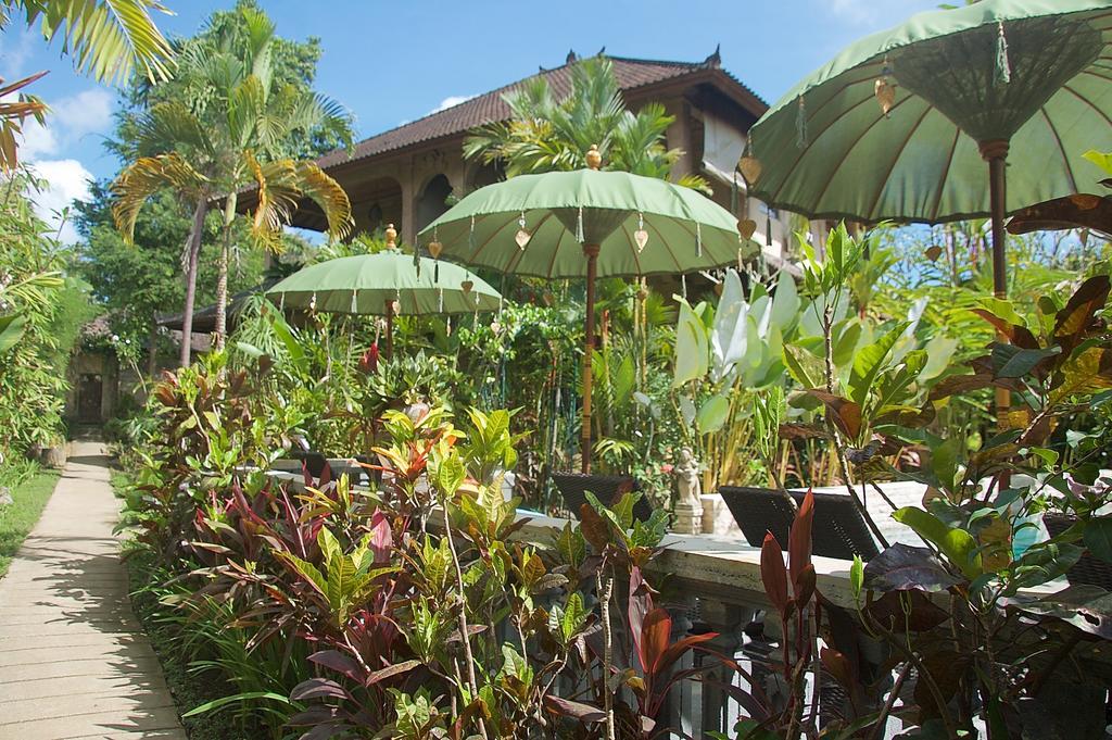 Hotel Taman Rahasia Tropical Sanctuary And