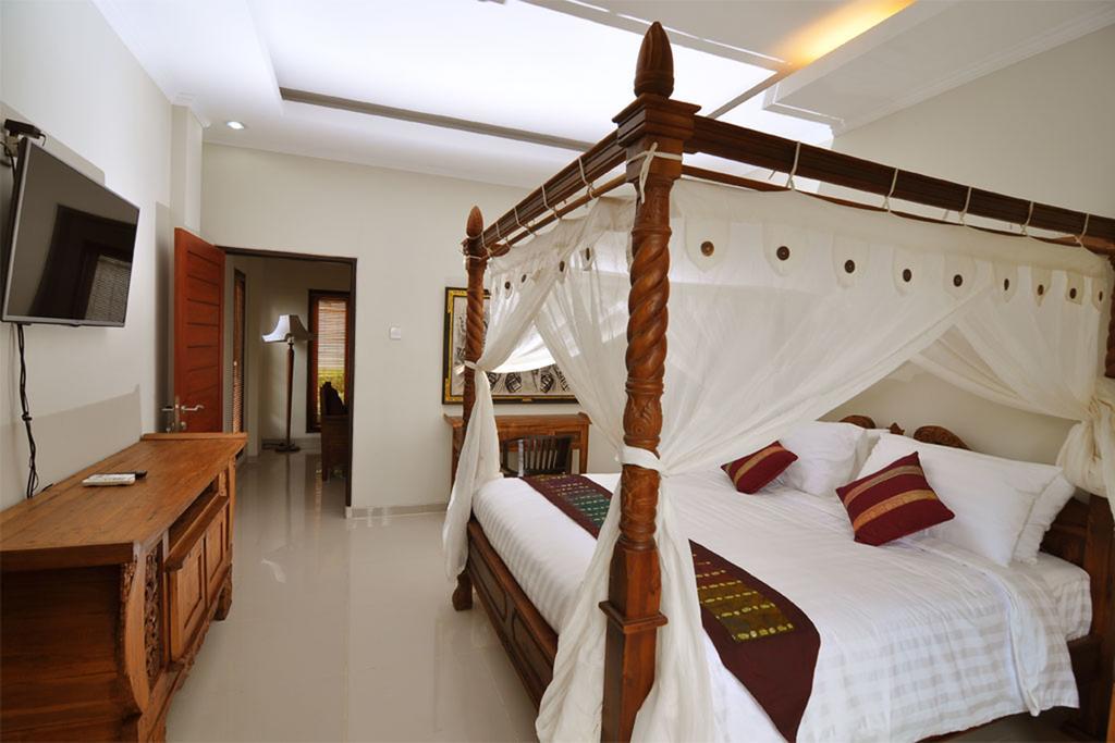 Kandava Villa *