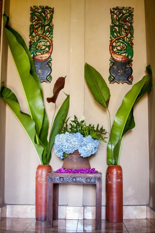 Hotel Taman Rahasia Tropical Sanctuary And 3*