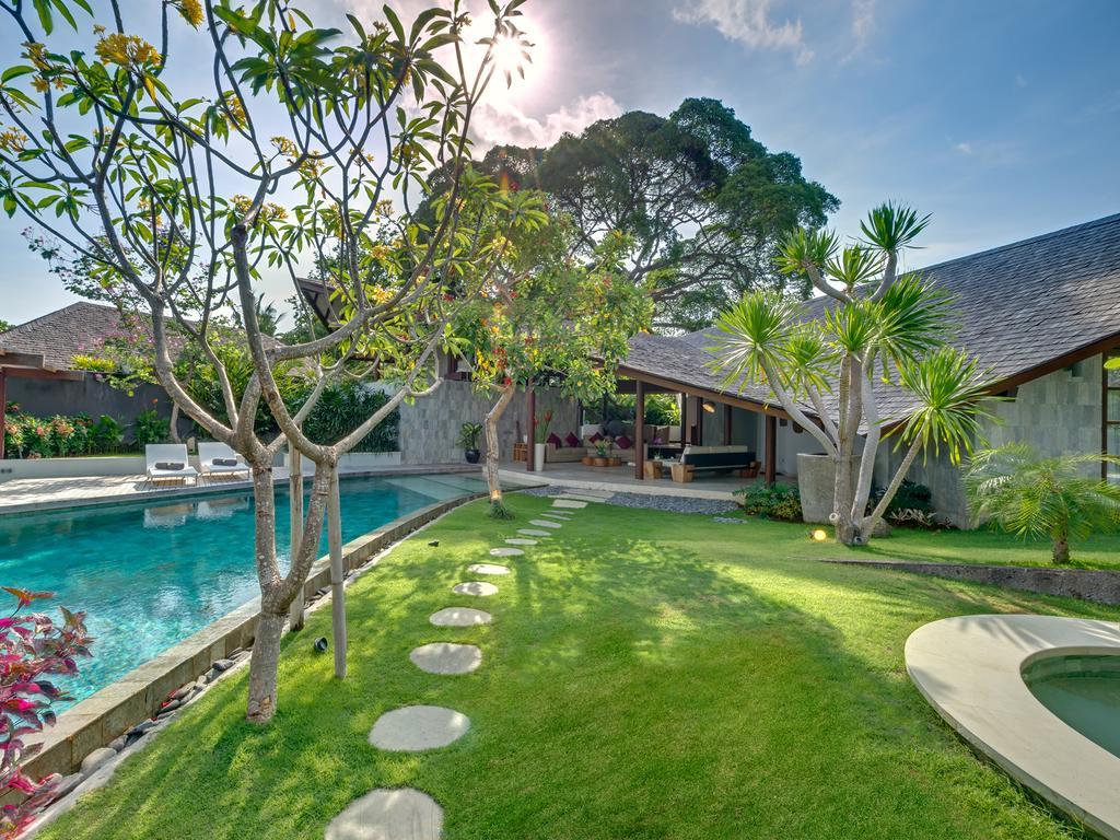 The Layar - Designer And Spa, Chse Certified Villa
