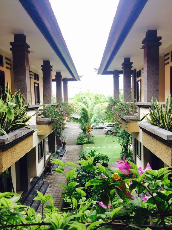 Tanjung Sari Guest house 3*