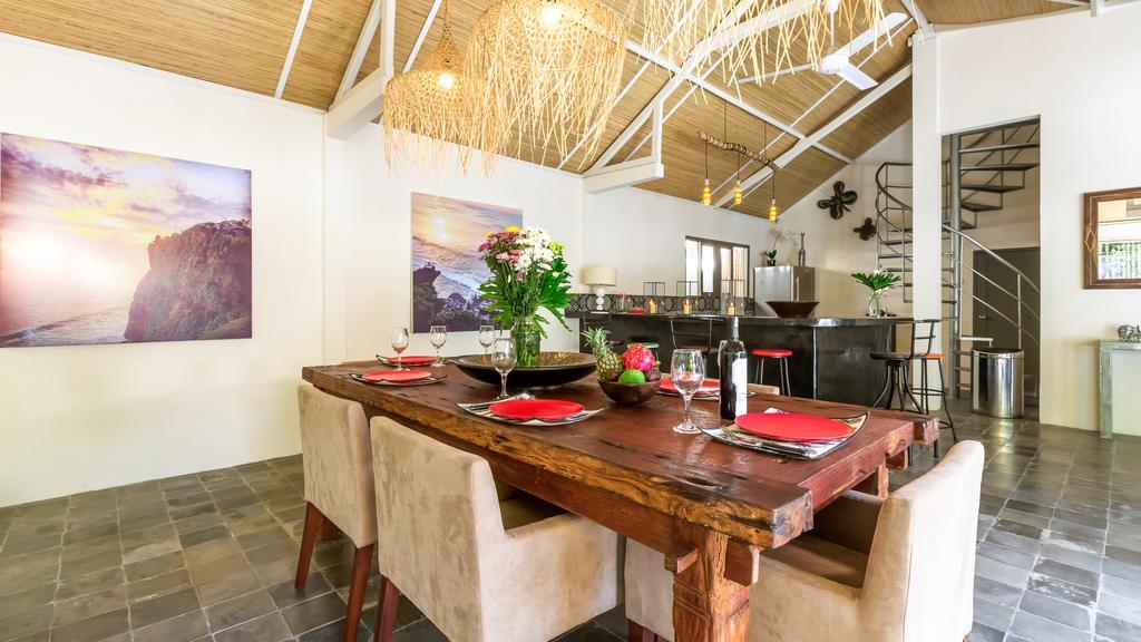 Luxury Kudeta 300m And Heart Of Seminyak (Bali)