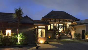Nyuh Bali * Seminyak (Bali)