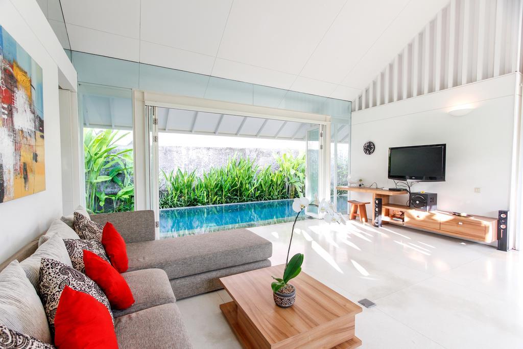 Villa White