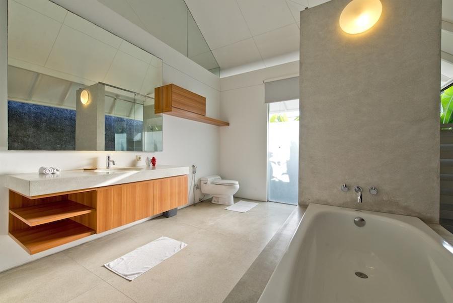 White Seminyak (Bali)