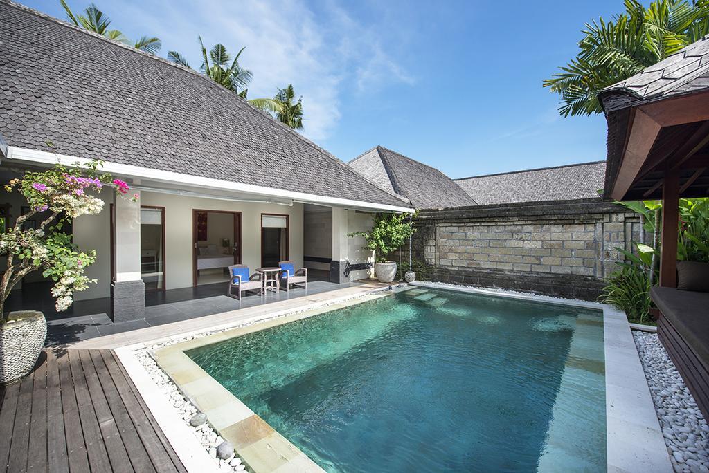Villa Anyar Estate *