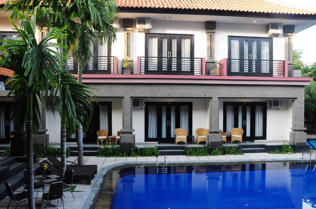 Taman Tirta Ayu Pool And Mansion