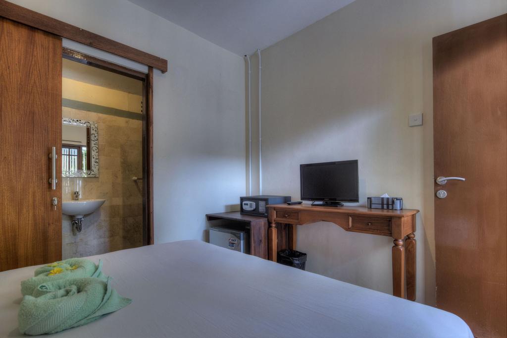M Box Hostel
