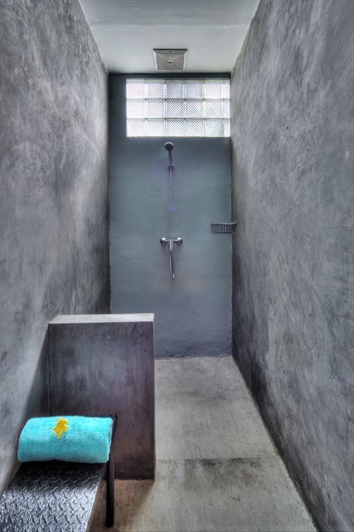 M Box Hostel