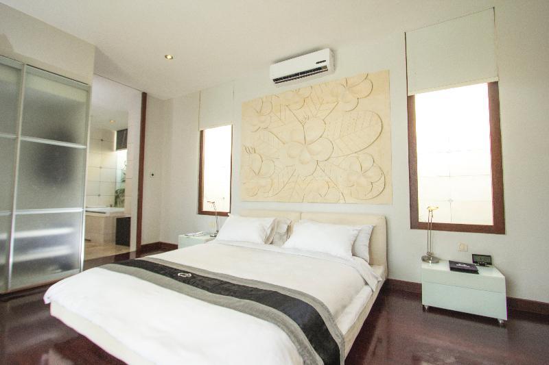 C151 Smart At * Seminyak (Bali)