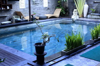 Dedy Hotel