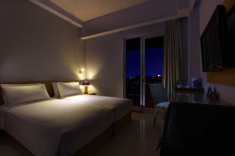 Hotel Rhadana 3*