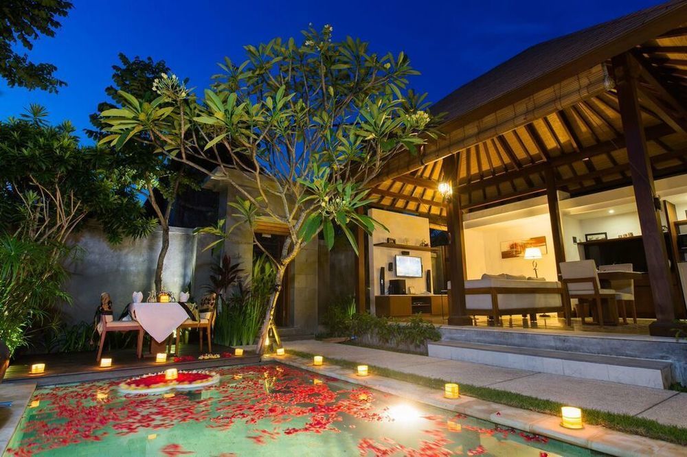Villa The Astari And *