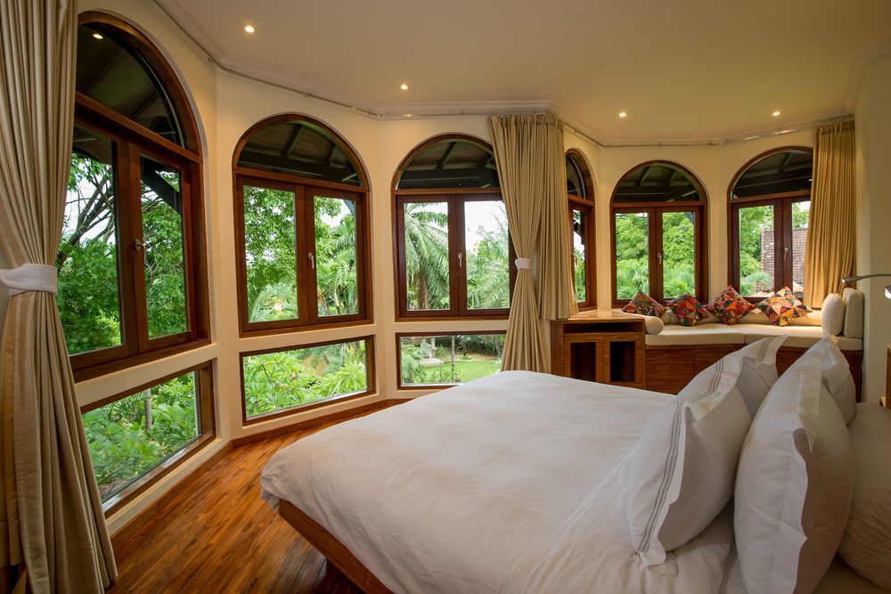 Cove Urbanest 4*