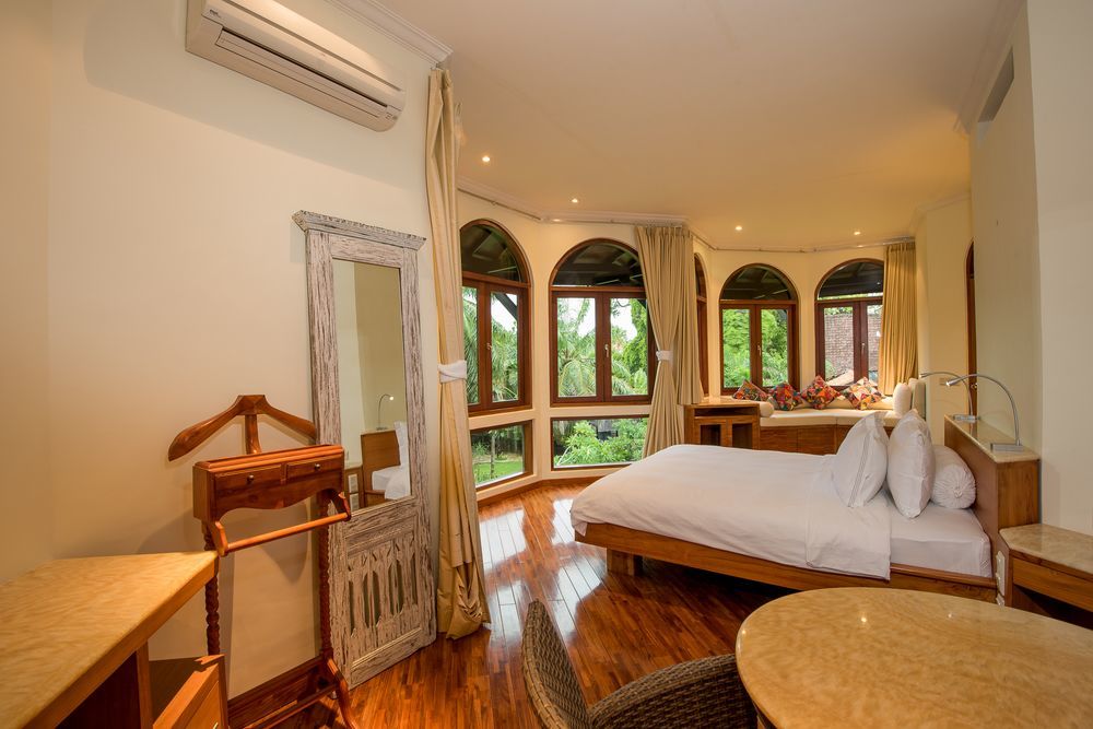 Cove Urbanest Hotel 4*