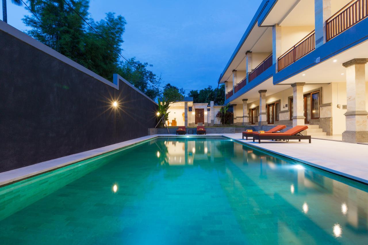 Kubu Petitenget Hotel 3*