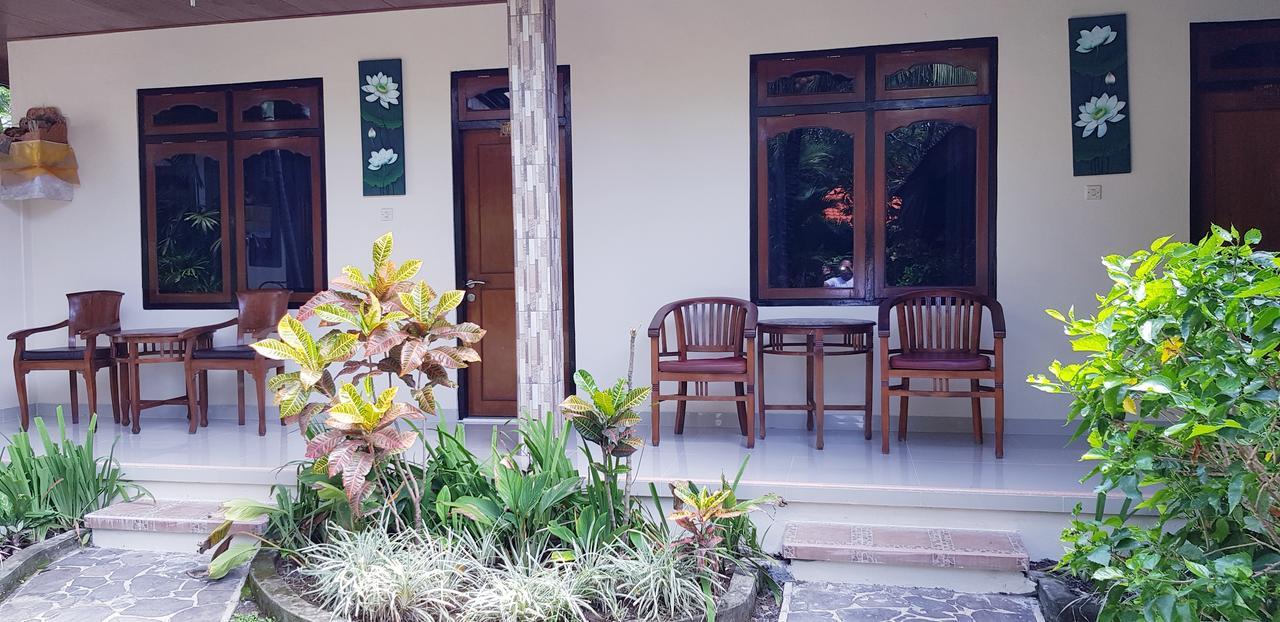 Kusnadi Hotel 3*