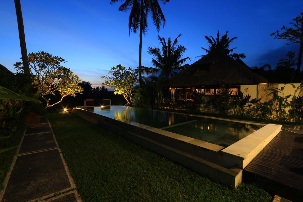 Lodtunduh Sari Holiday park 4*