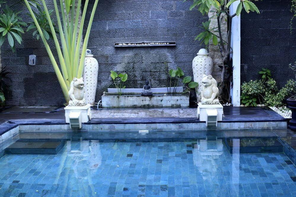 Dedy Hotel 2*