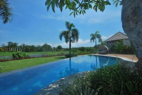 Villa Water Edge By Soscomma Pecatu (Bali)