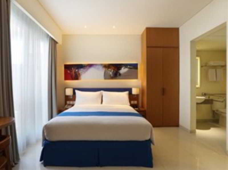 Hotel Zia Kuta 3*