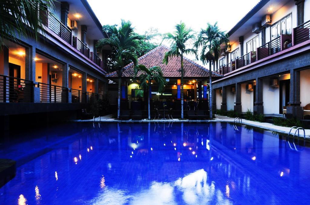 Taman Tirta Ayu Pool And Mansion