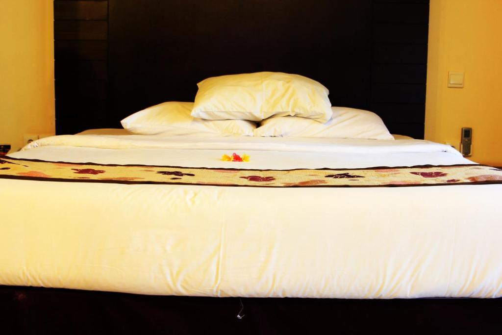 Taman Tirta Ayu Pool And Mansion Hotel