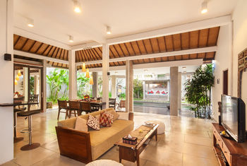 Illam Villa *