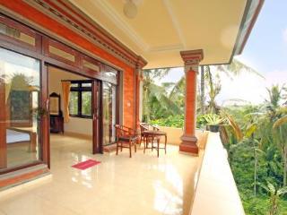 Guest house Tanah Semujan 2*