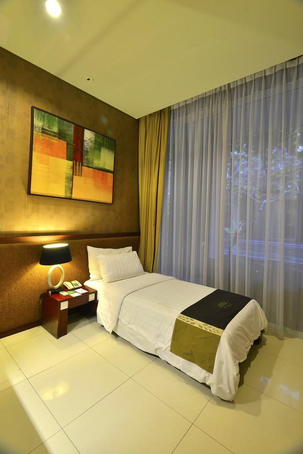 Hotel 100 Sunset Boutique