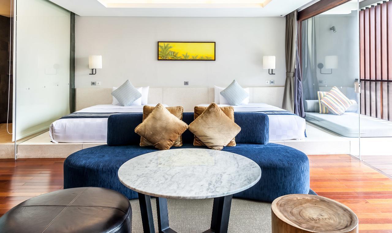By Watermark And Hotel 4*