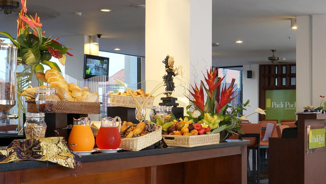 Hotel Park Regis Kuta 4*