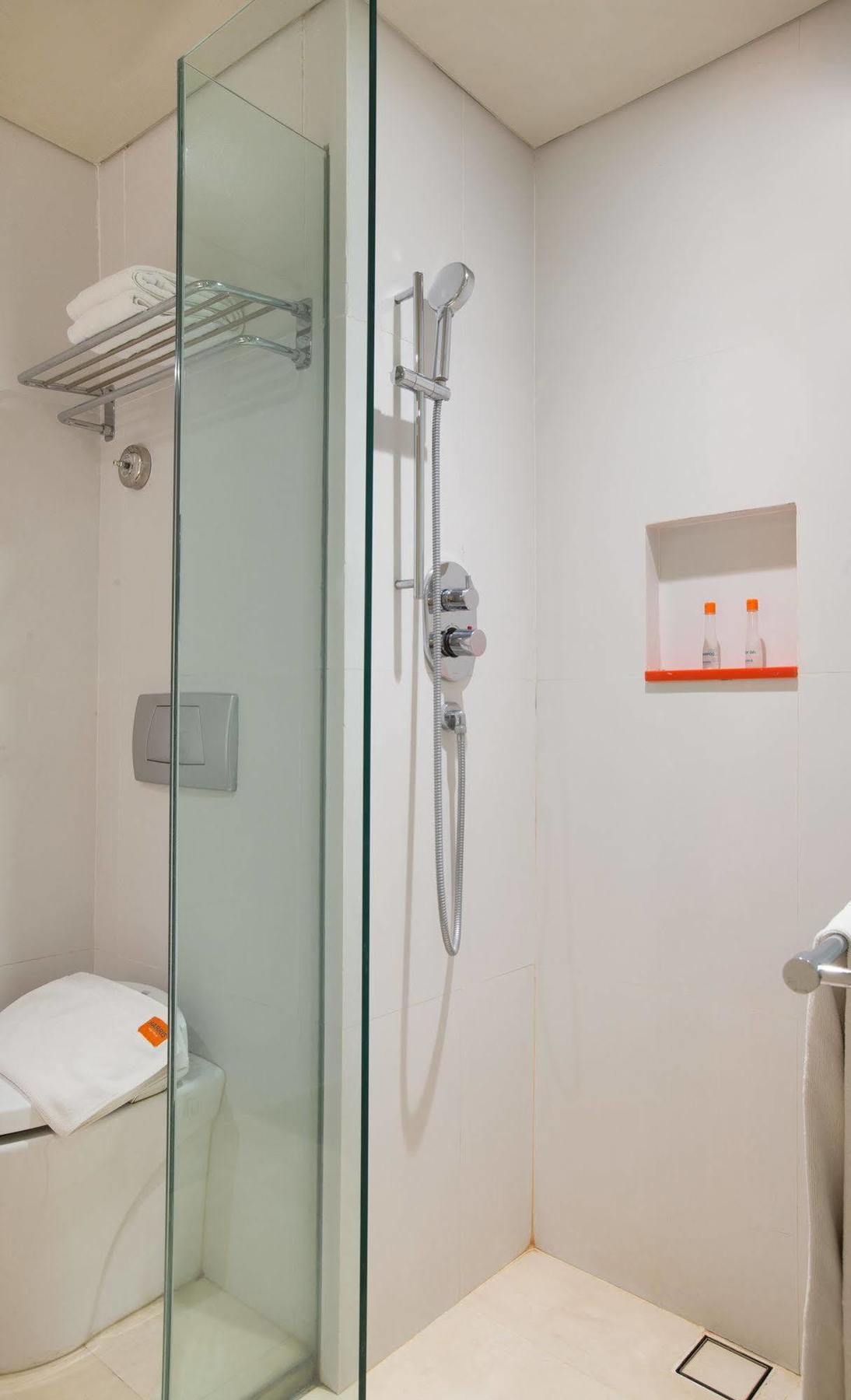 Harris Raya Kuta Bali Hotel 4*