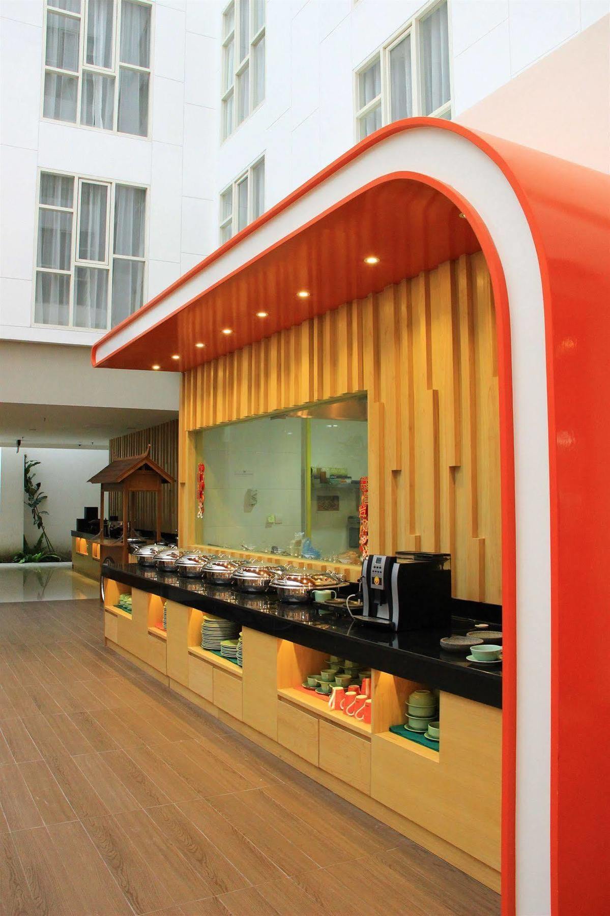 Hotel Harris Raya Kuta Bali Kuta (Bali)
