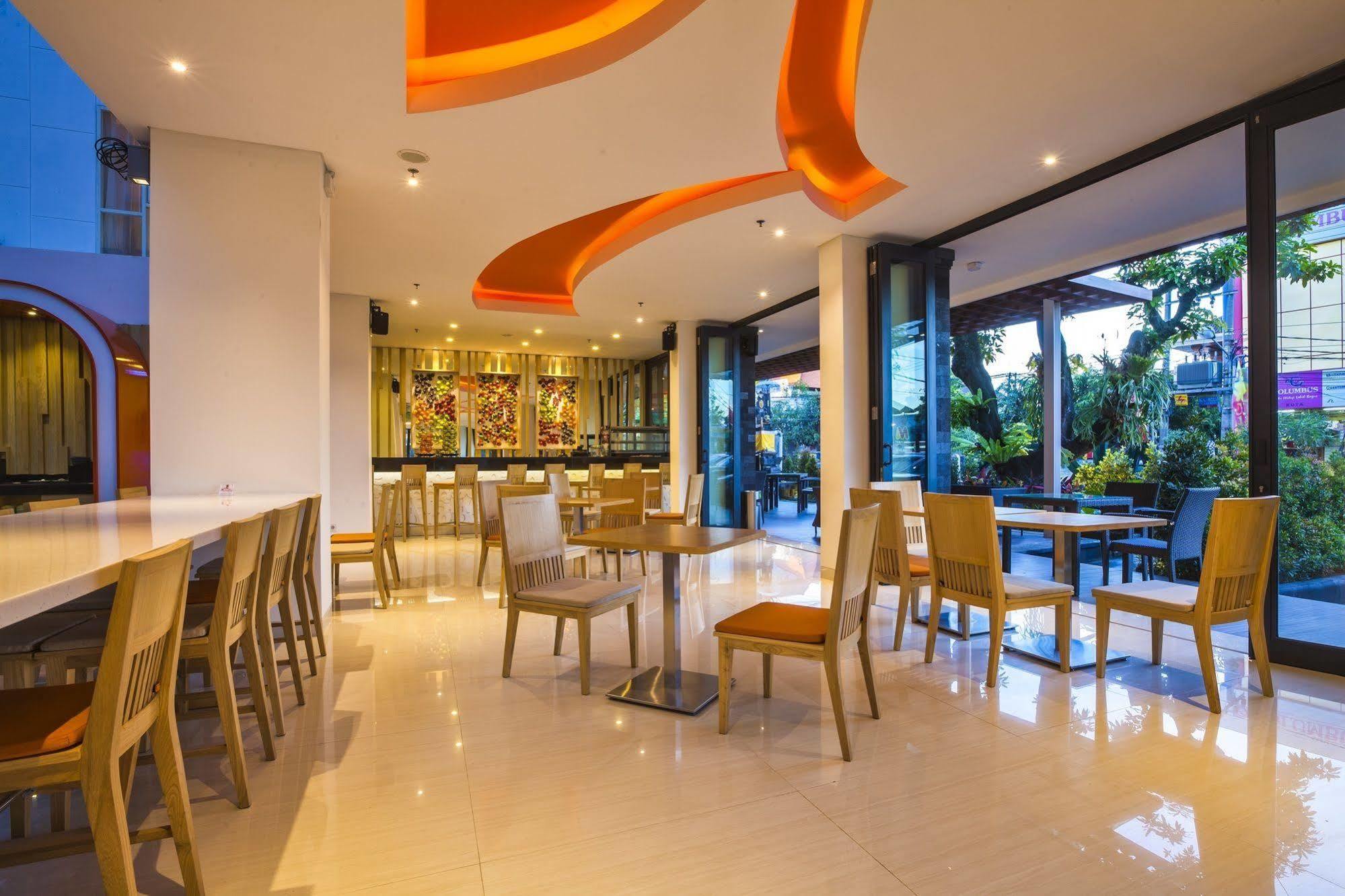 Hotel Harris Raya Kuta Bali 4*