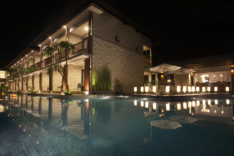 Grand Whiz Nusa Dua Bali Hotel