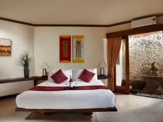 Bay Villa *