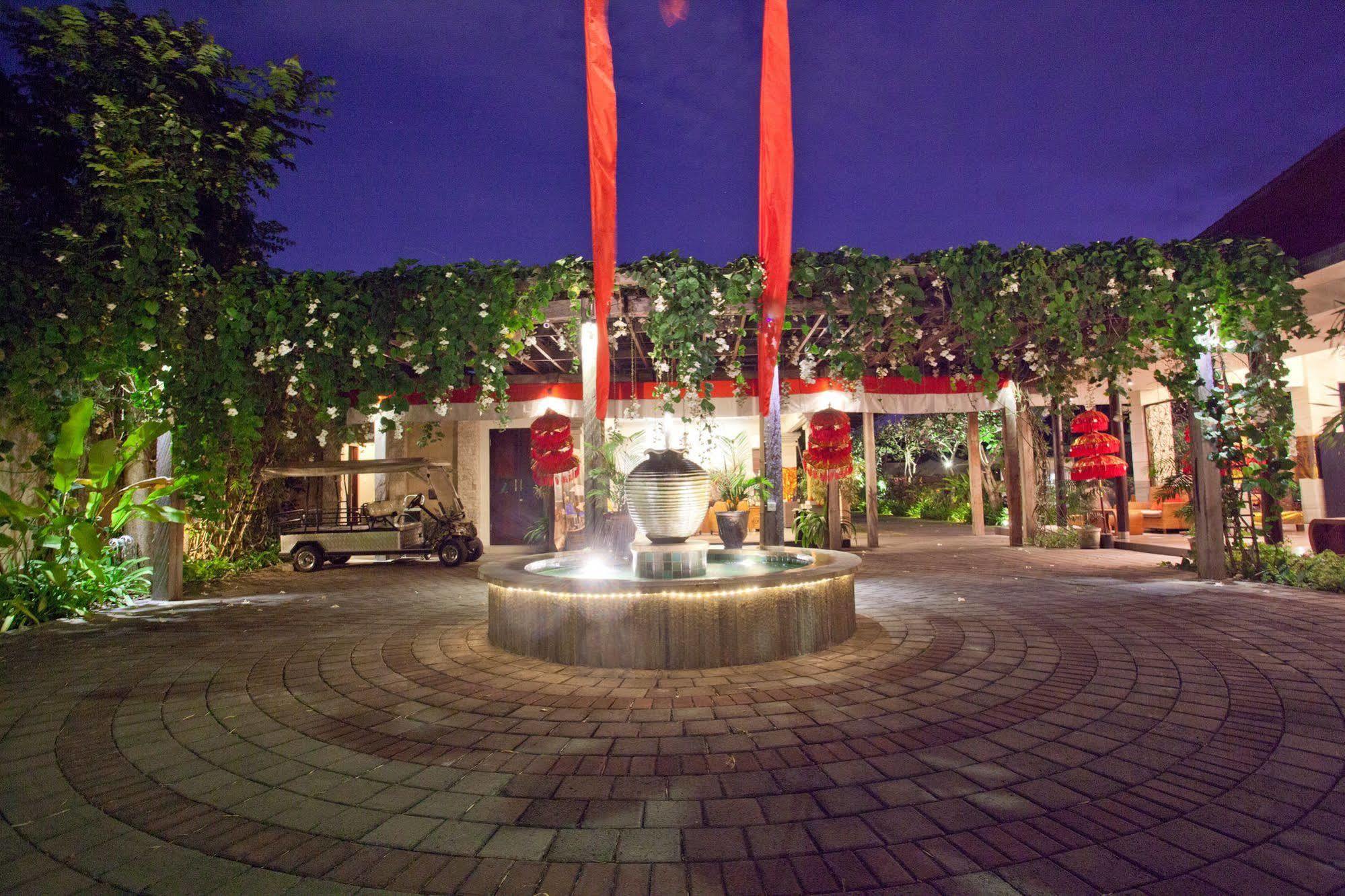 Aldeoz Grand Kancana 4* Kerobokan (Bali)