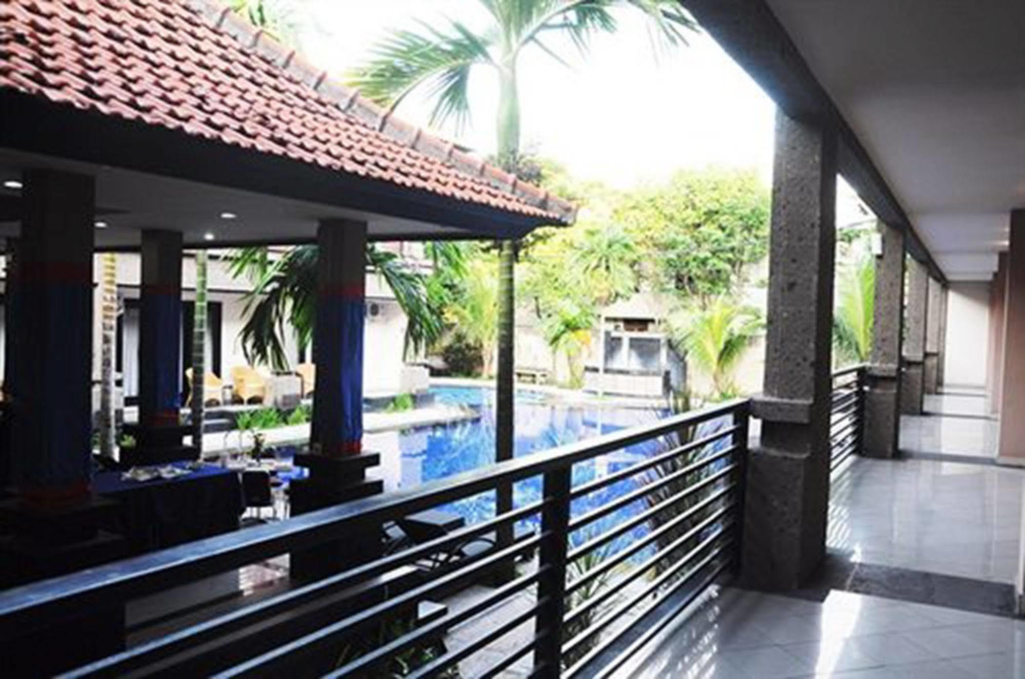 Hotel Taman Tirta Ayu Pool And Mansion 3*