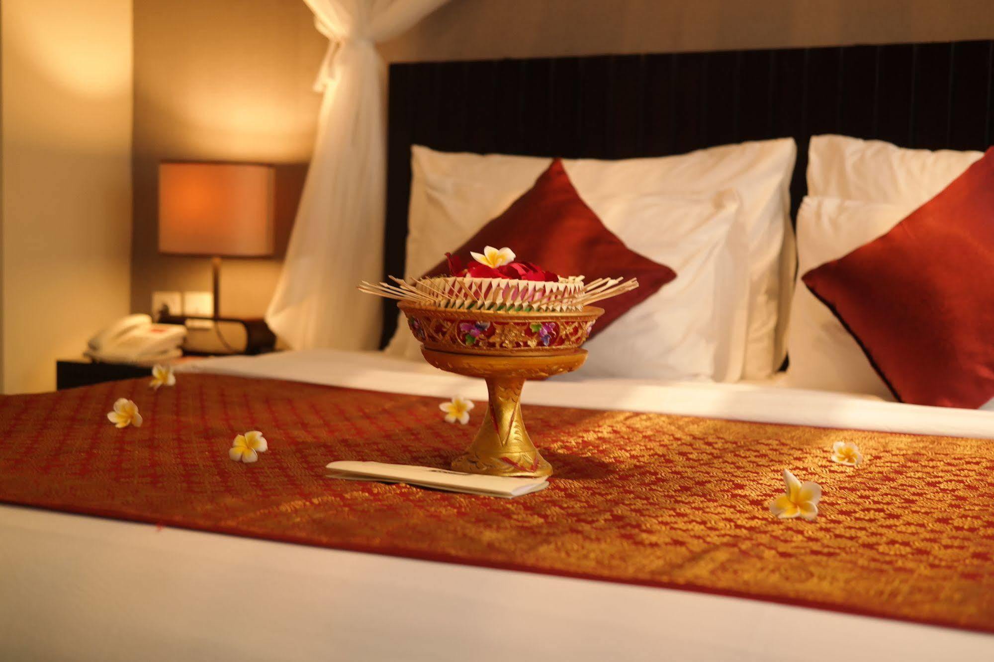 18 Loft At Kuta 4*