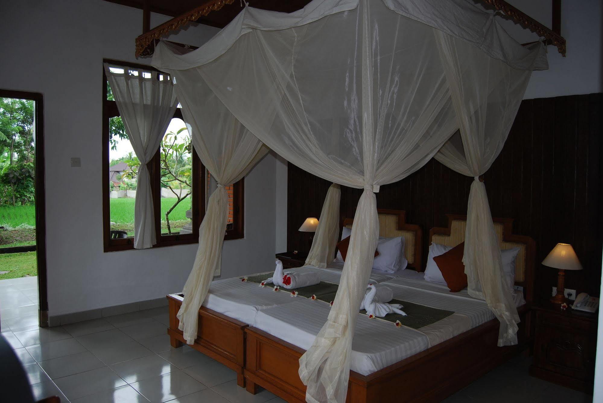 Hotel Saren Indah 3*