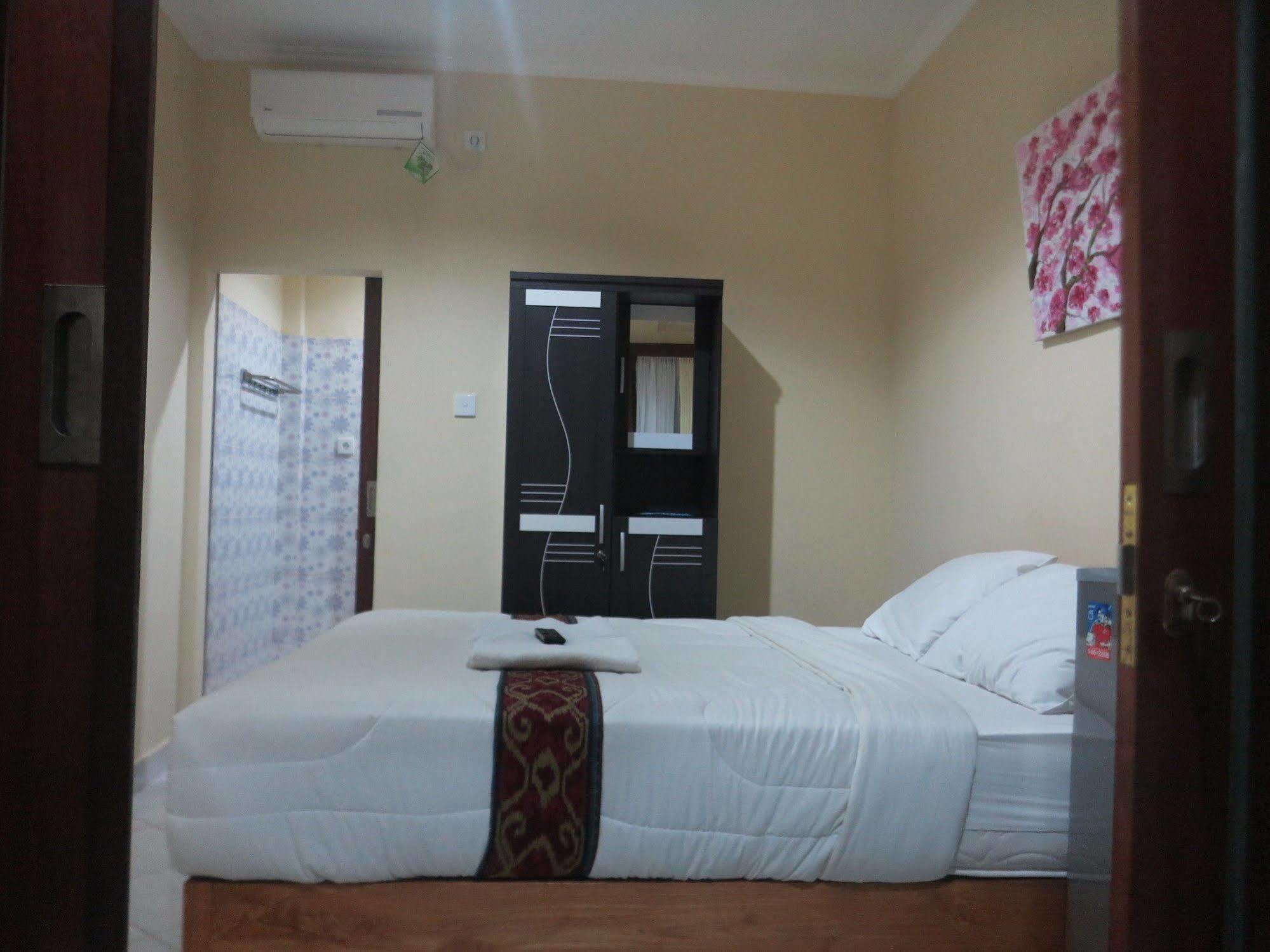 Sari Buana 2*