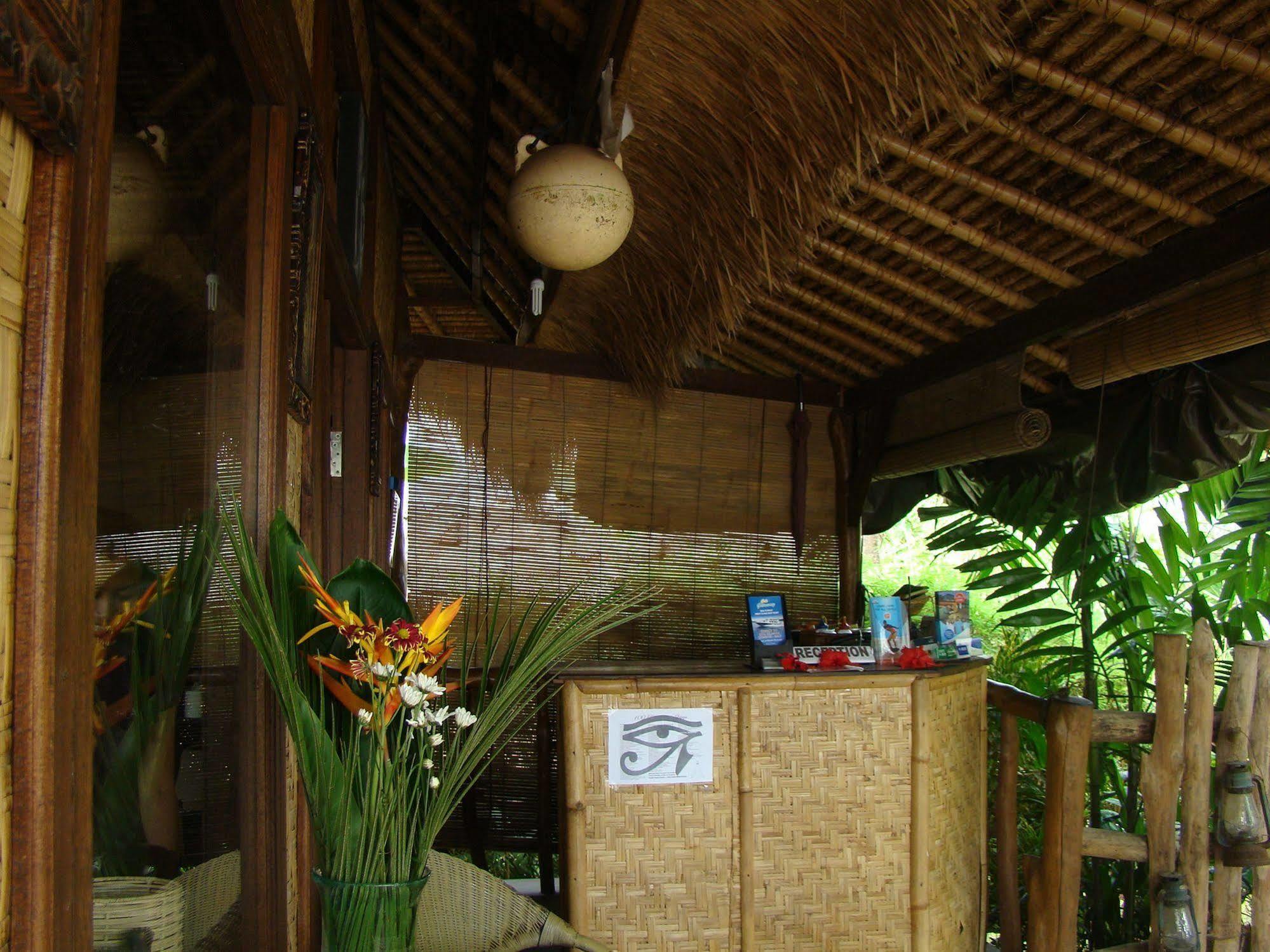 Flower Hotel
