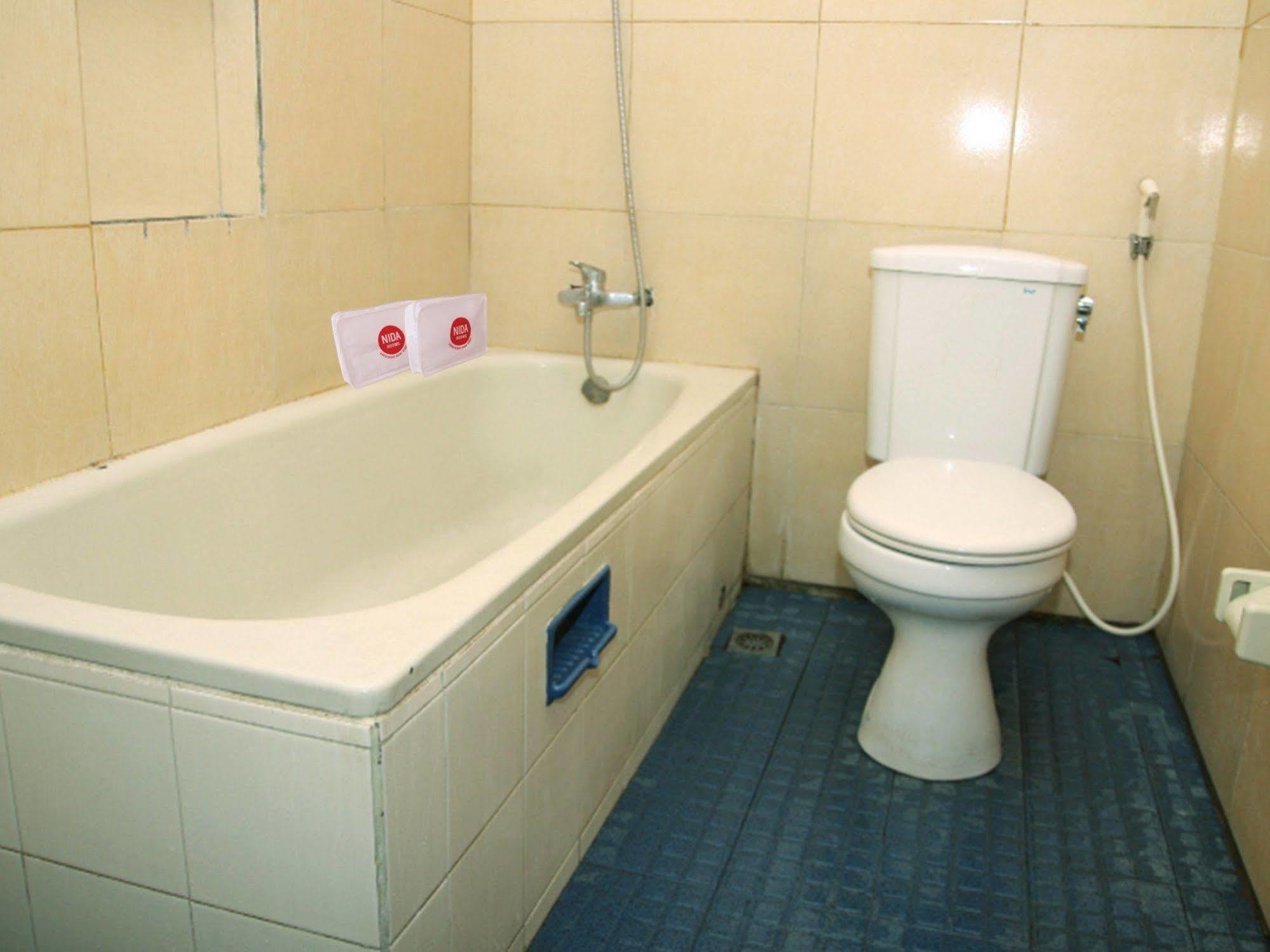 Taman Tirta Ayu Pool And Mansion Hotel Tuban (Bali)