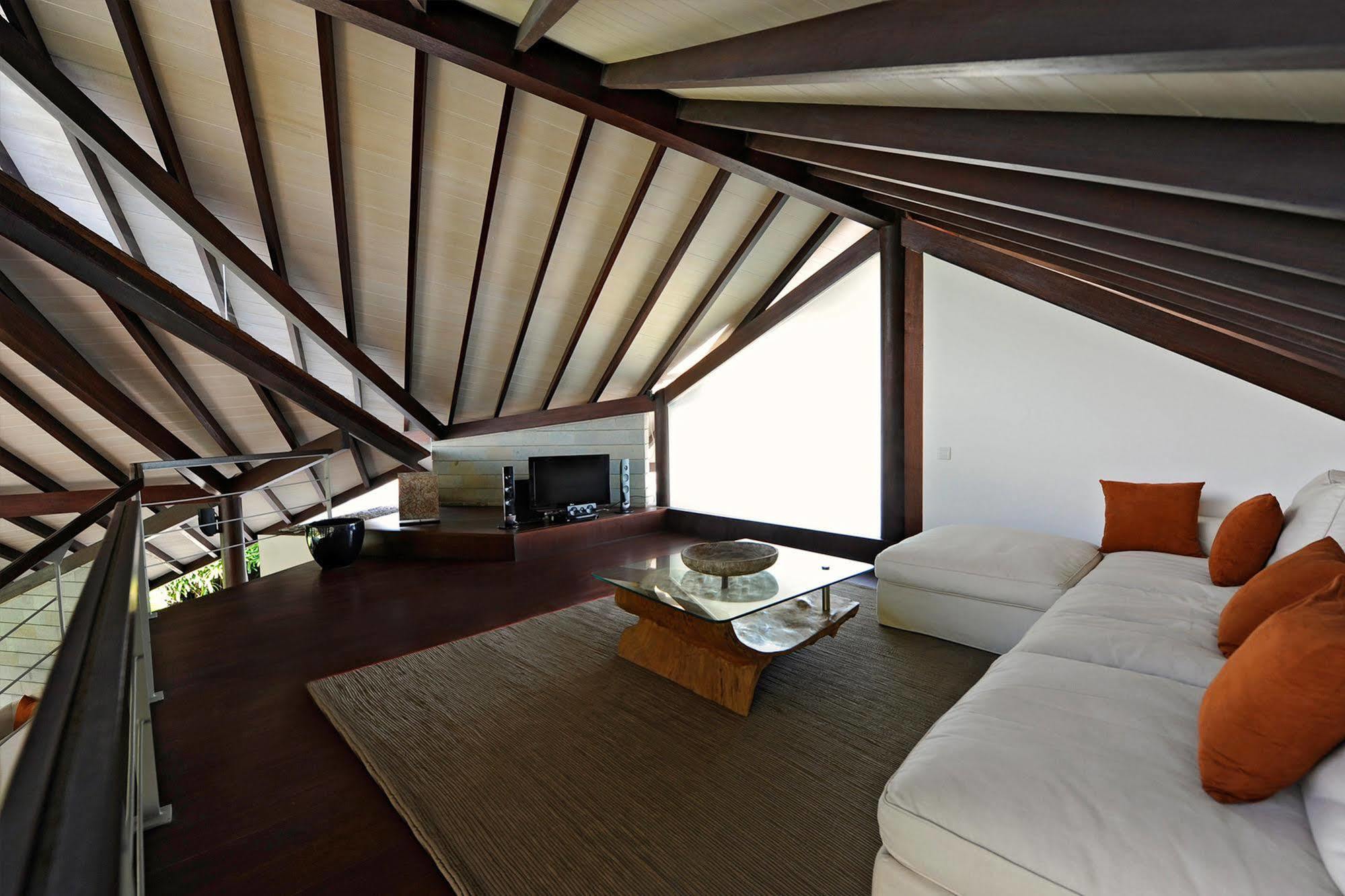 Villa The Layar - Designer And Spa, Chse Certified