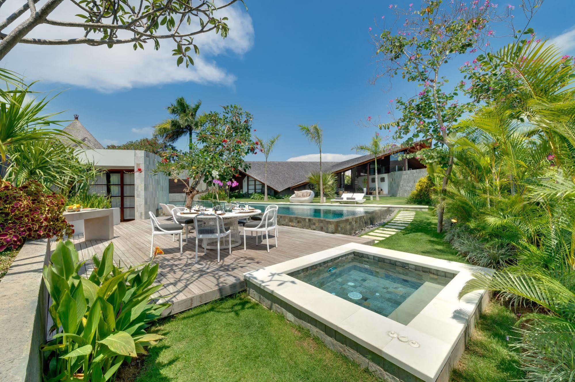 The Layar - Designer And Spa, Chse Certified *