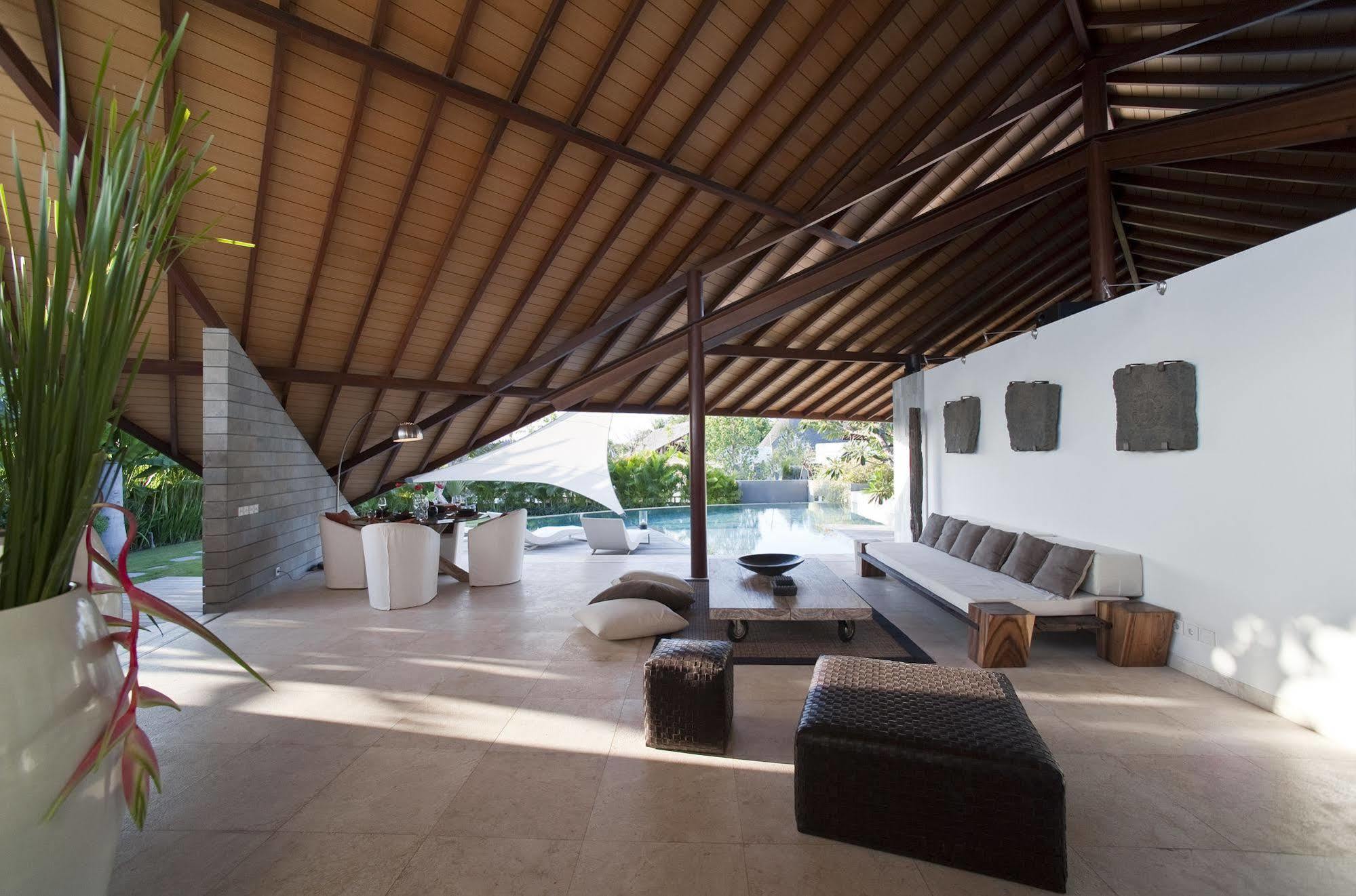 Villa The Layar - Designer And Spa, Chse Certified Seminyak (Bali)