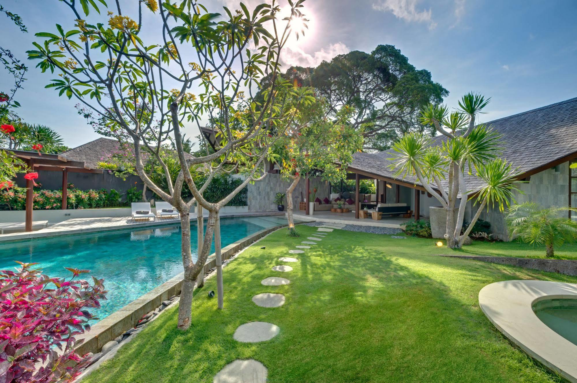 The Layar - Designer And Spa, Chse Certified