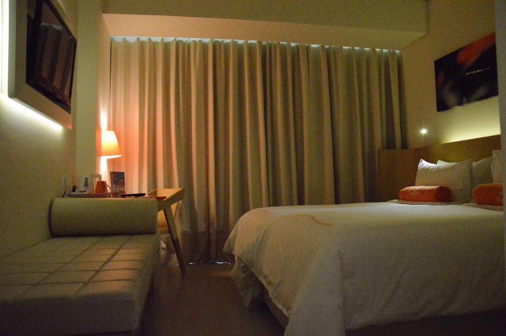Hotel Harris Raya Kuta Bali